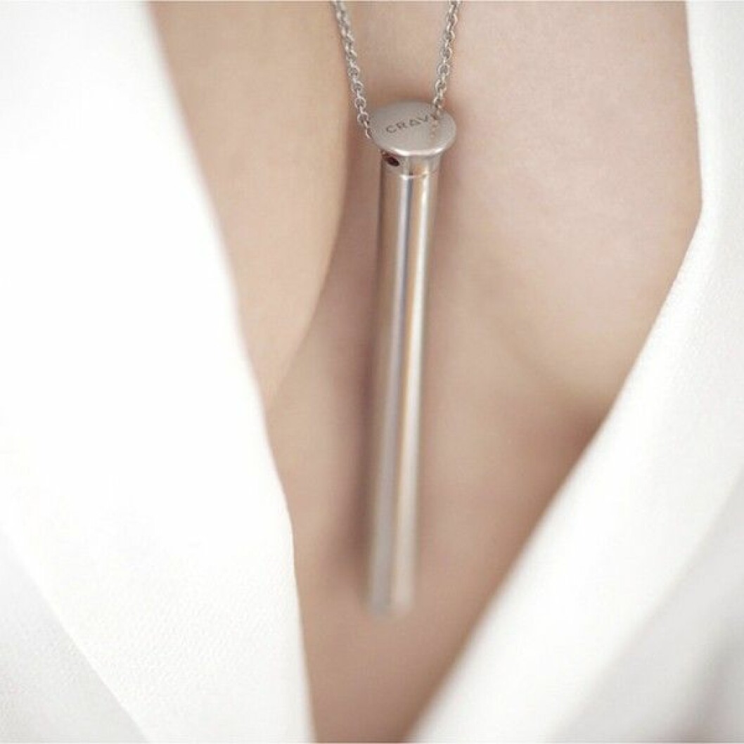 crave_vesper runt halsen