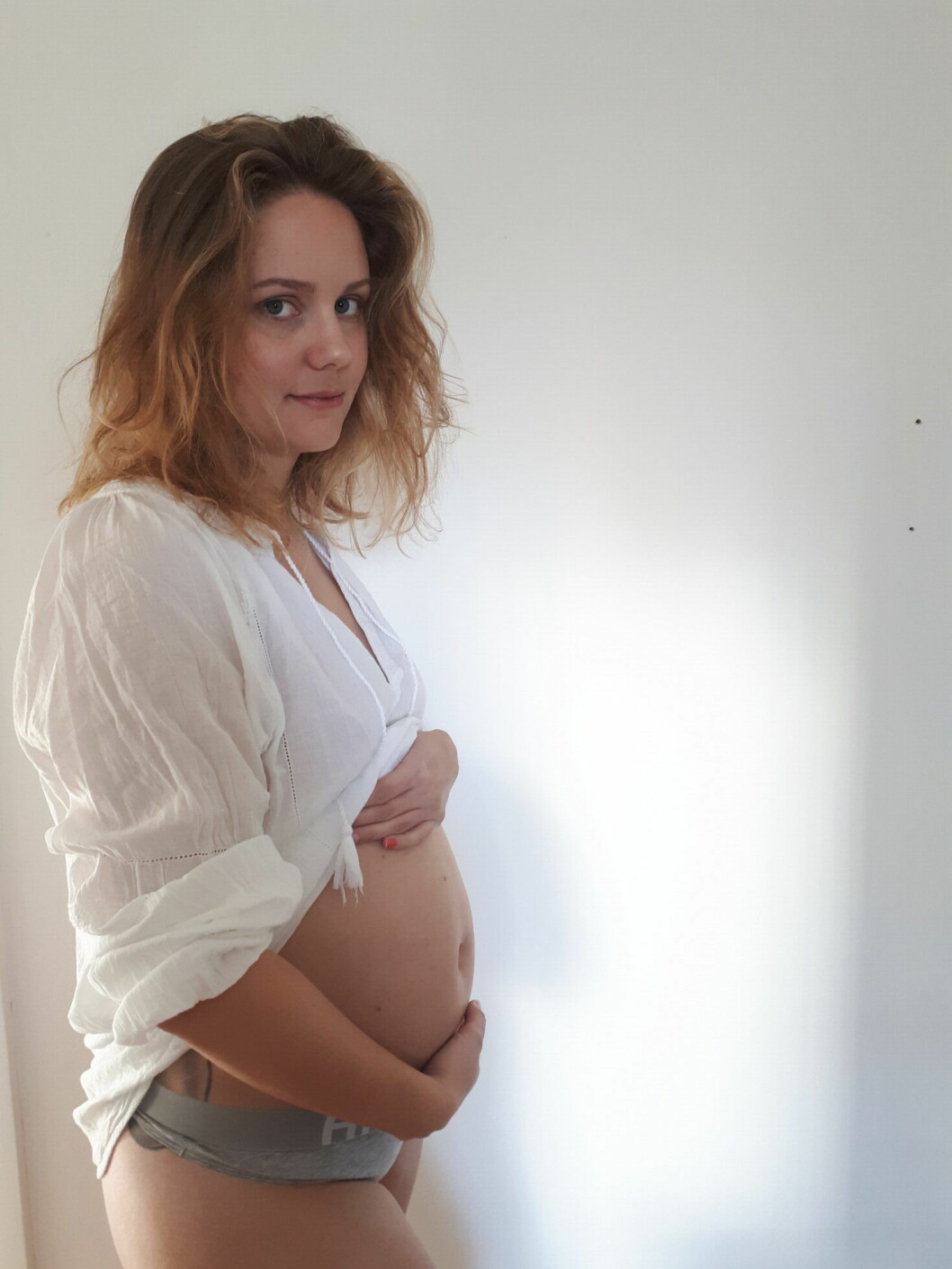 Ingrid Lindow mår mycket bättre efter att ha fått börja medicinera sitt illamående. Foto: Per Eriksson Ingrid Lindow, Hyperemesis Gravidarum.