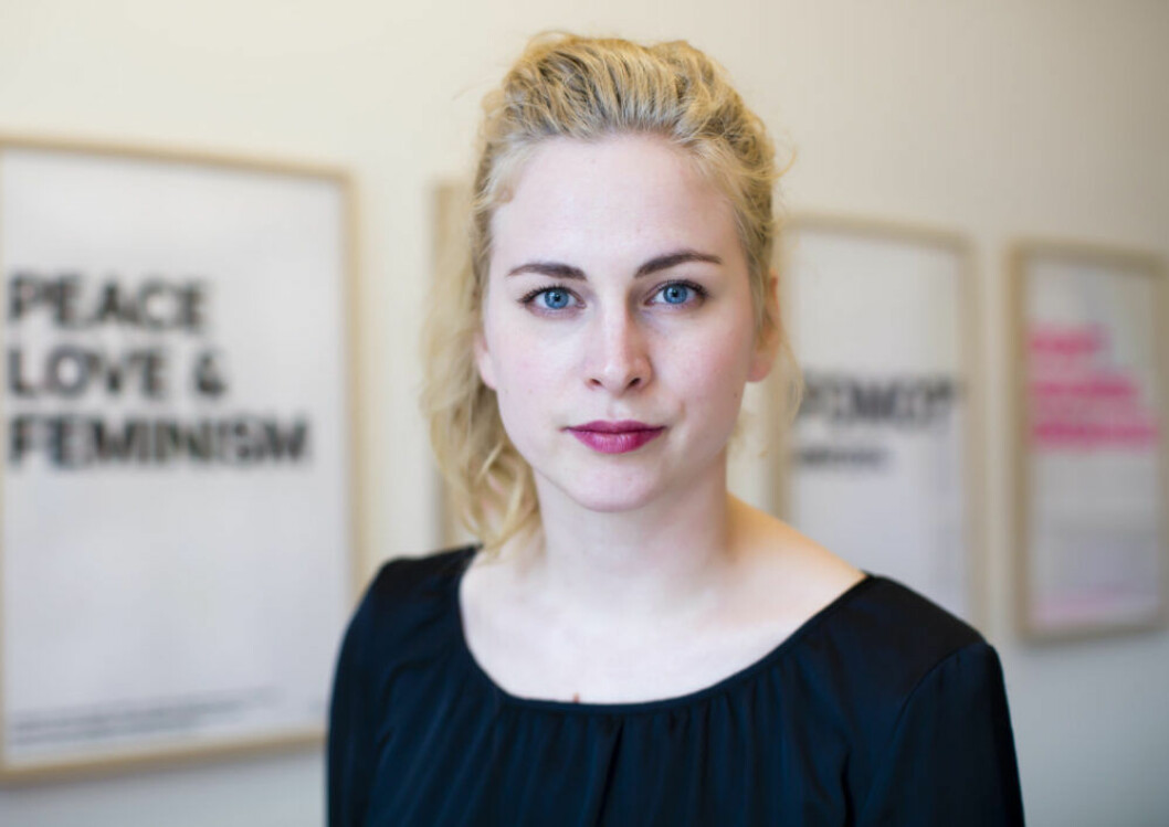 Clara Berglund, ordförande för Sveriges Kvinnolobby, är orolig för att bland annat bland annat mäns våld mot kvinnor kan öka under cornakrisen. Clara Berglund, ordförande Sveriges Kvinnolobby