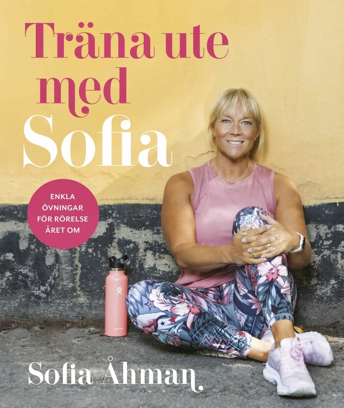 Övningarna är hämtade ur boken Träna ute med Sofia. Träna ute med Sofia