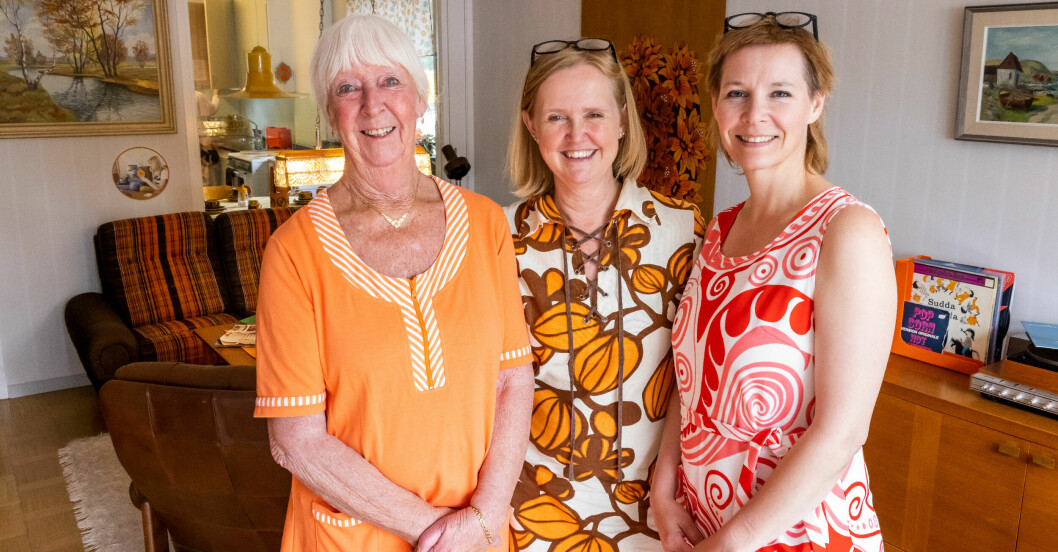 Anita Nilsson, Anja Petersen och Jenny Fridh guidar besökarna i 70-talslägenheten.