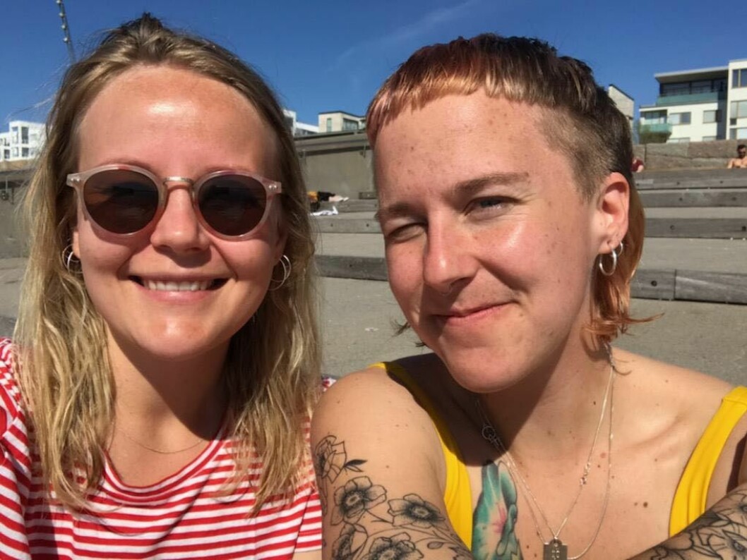 ”Vi har fått jättebra feedback från både eleverna och volontärerna”, säger Maria Silén (t. hö.) som tillsammans med kollegan Anna-Matilda Vilhelmsson drog igång det digitala språkkaféet för sina elever. Maria Silén och Anna-Matilda Vilhelmson