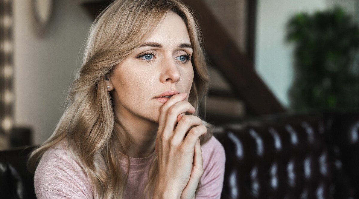 Vågar inte ta folk i hand – vad kan jag göra åt handsvetten?