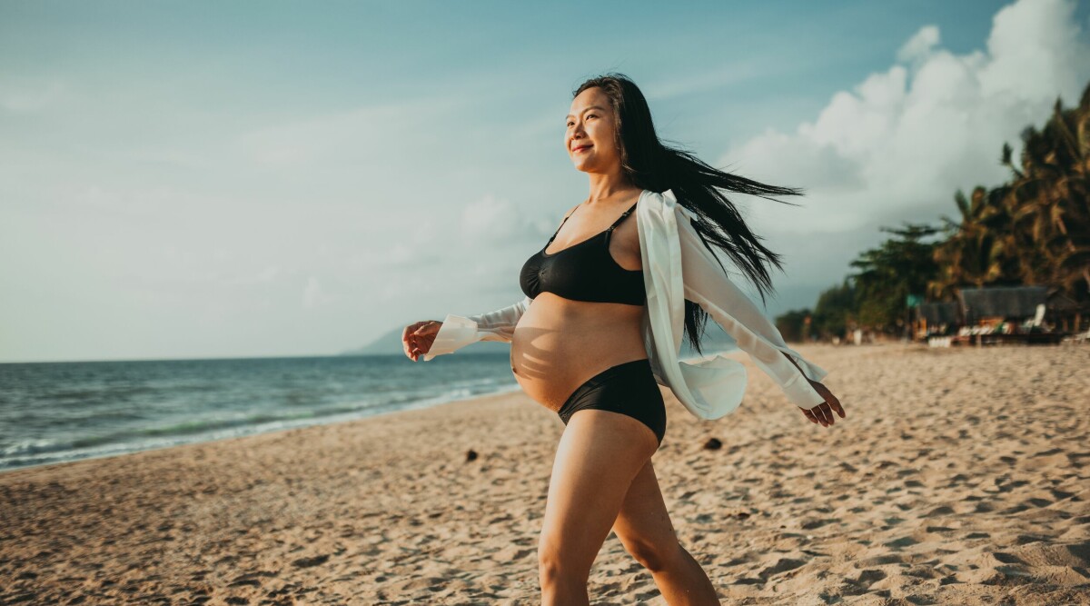 10 tips som tar dig igenom en svettig gravidsommar