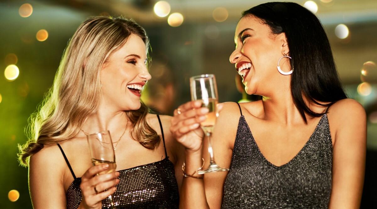 Jag följde med på ett swingersparty – nu ifrågasätter jag min läggning