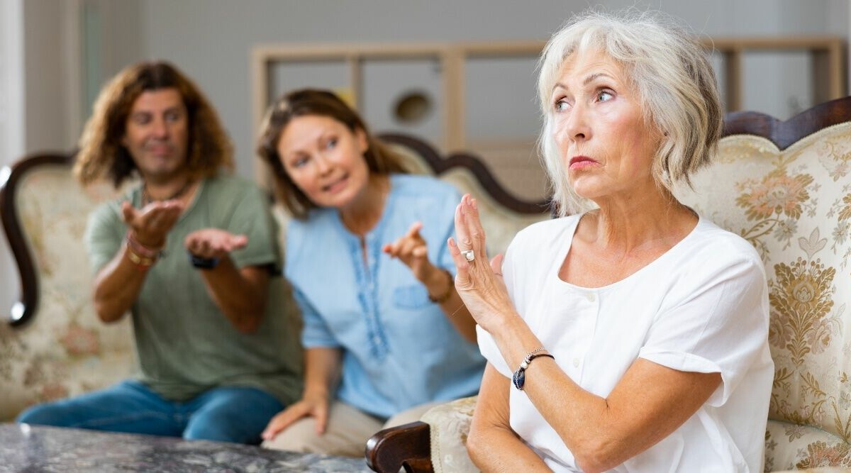 Hur står jag ut med min kritiska svärmor?