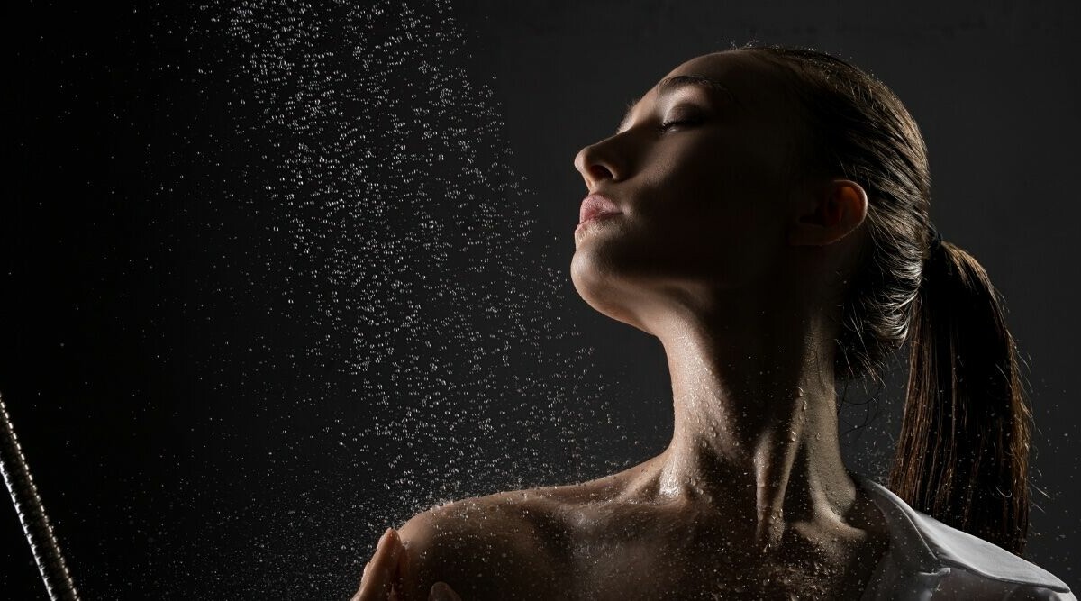 Därför ska du duscha i mörkret