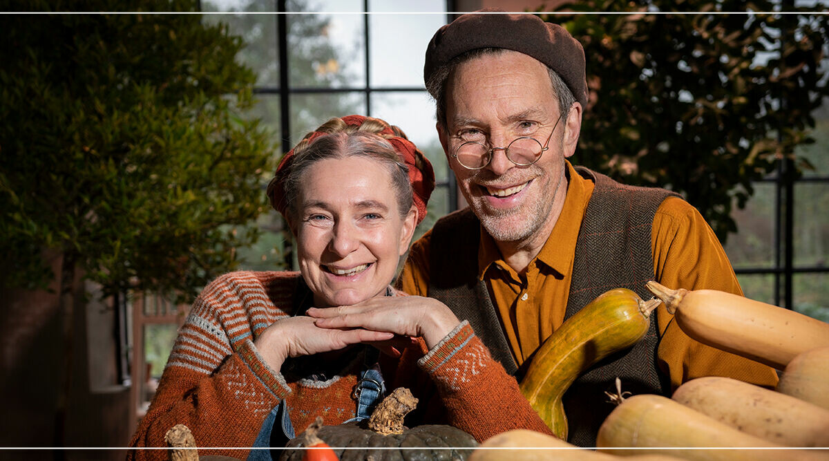 Gustav och Marie Mandelmann lämnar gården