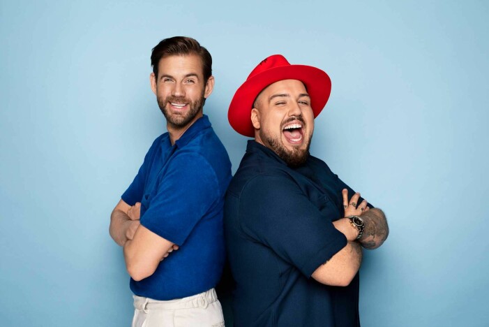 Programledare Pär Lernström och sidekicken Anis Don Demina. Foto: TV4/Magnus Ranvid. Pär Lernström och Anis Don Demina