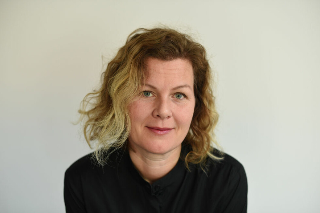 Anna Voltaire, författare, sexbarnsmamma, blivande läkare och designer. Och före detta utbränd. Foto: Pressbild
