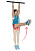Kvinna tränar mage och bål med hängande benlyft