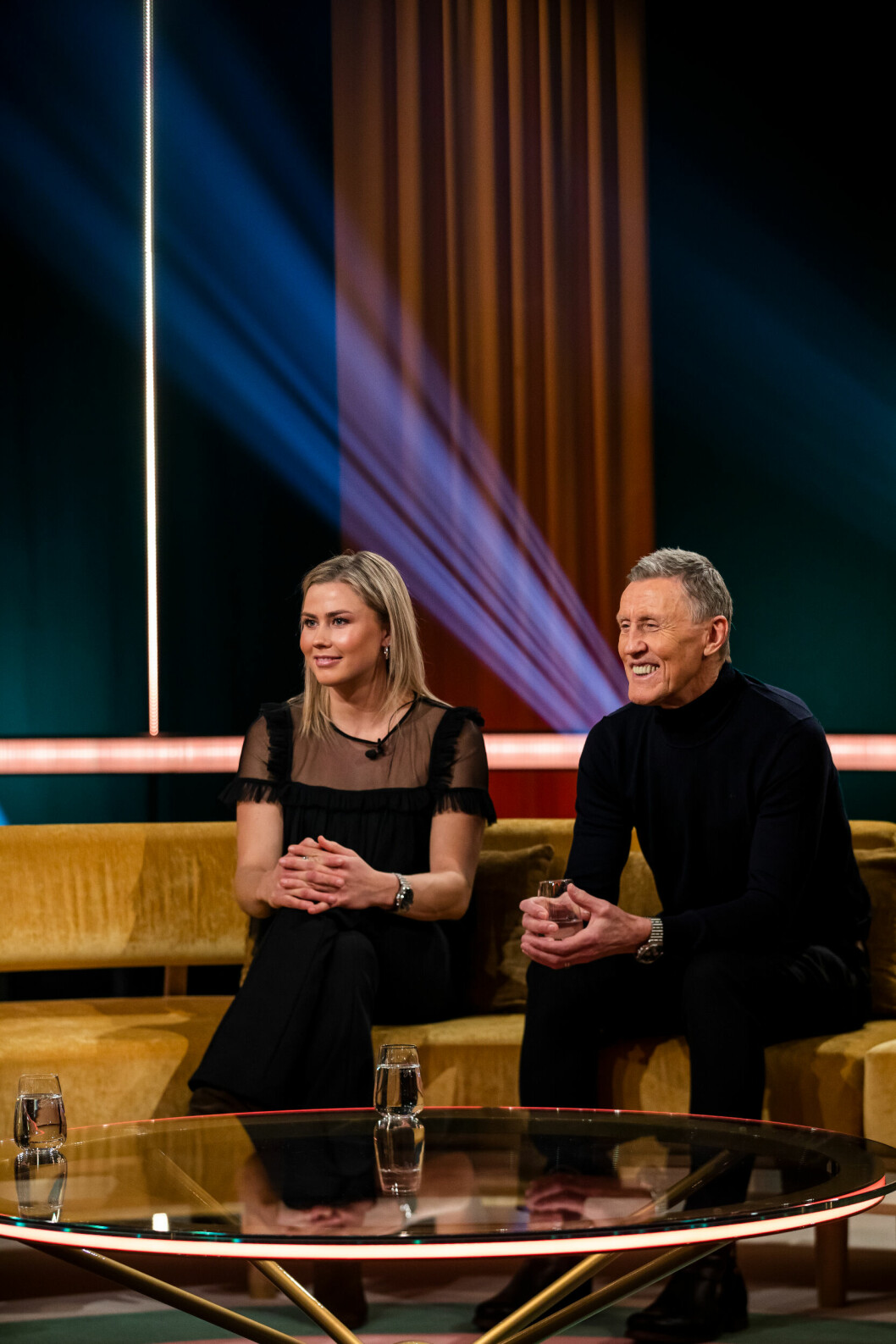 Bianca och Börje Salming gästade <span class=" italic" data-lab-italic_desktop="italic">Skavlan</span> i SVT. bianca och börje salming göstar skavlan i svt