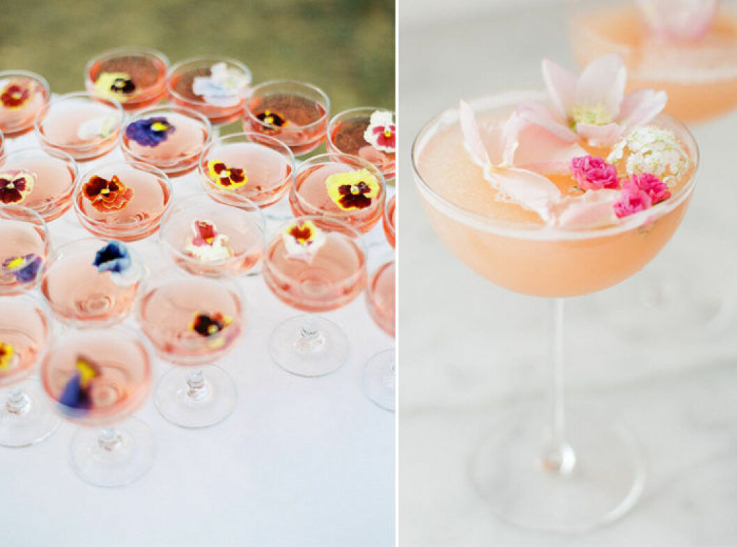 Foto via: <a href="http://www.100layercake.com/blog/2016/01/22/oregon-summer-camp-wedding-leslie-christopher/" target="_blank" rel="noopener">100layercake</a> & <a href="https://www.crateandbarrel.com/blog/rose-valentines-day-cocktail-with-100-layer-cake/" target="_blank" rel="noopener">Createandbarrel</a> Dekorera drinkarna med ätbara blommor