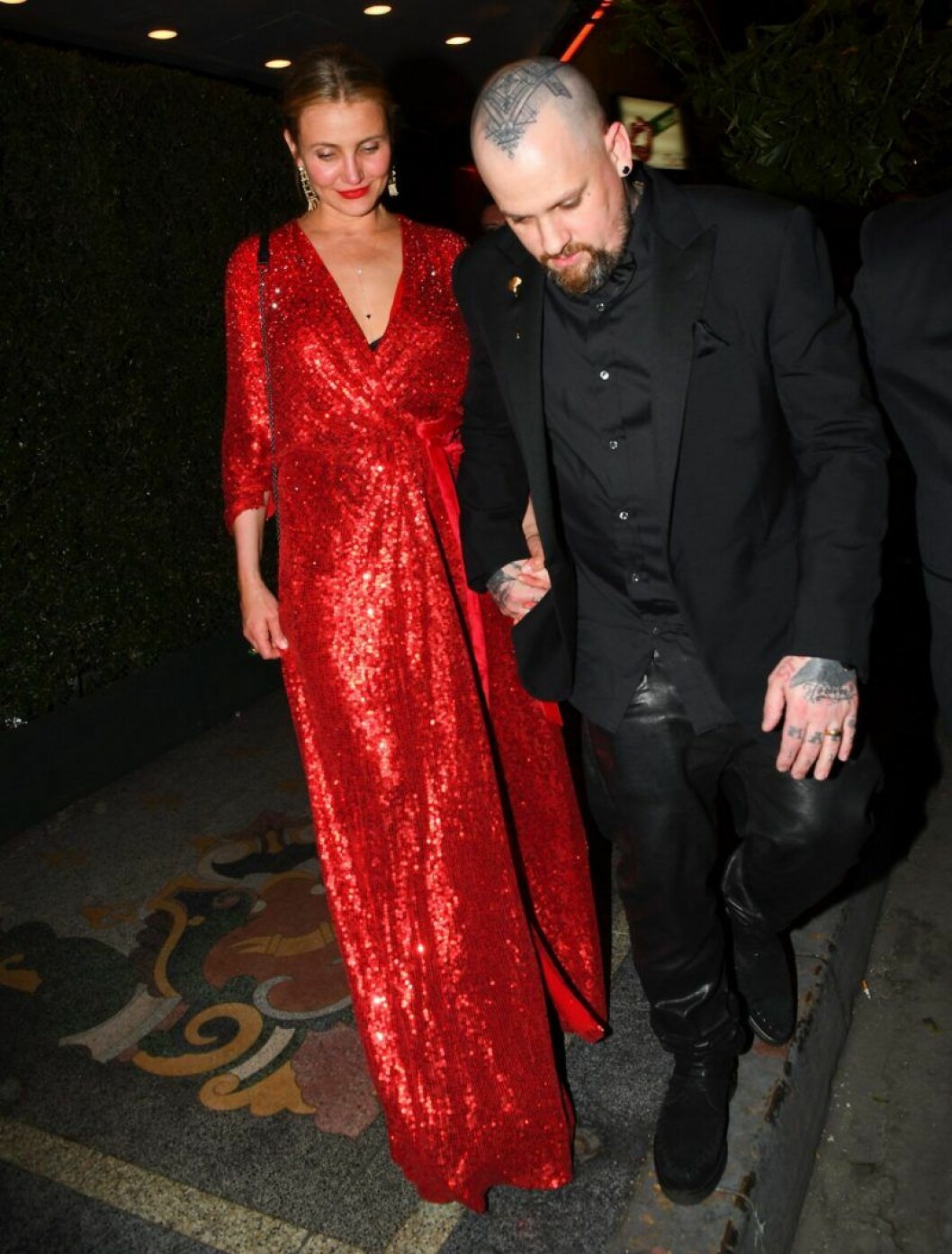 Paret visar sig sällan på offentliga tillställningar ihop. Det här är en av få bilder som finns på Cameron Diaz och Benji Madden tillsammans. Cameron Diaz och Benji Madden håller hand