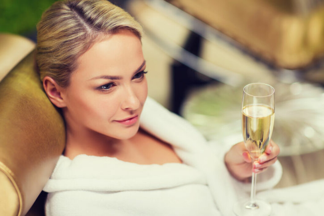 Läs också: <a href="https://www.mabra.com/aktuellt/sa-kan-champagne-gora-dig-snyggare/">Så kan champagne göra dig snyggare</a>