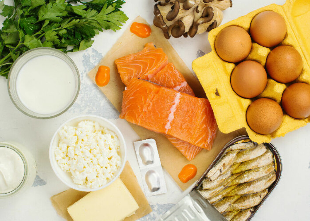Visste du att D-vitamin finns naturligt i många av våra vanligaste råvaror som fisk, ägg och mejeriprodukter? Olika råvaror som innehåller d-vitamin