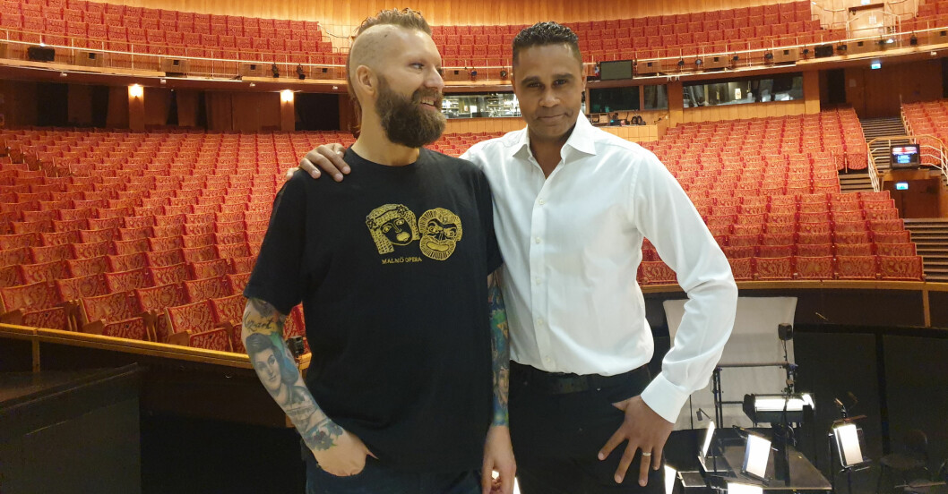 Daniel Nannskog och Rickard Söderberg i Hjälp! Jag ska på opera.