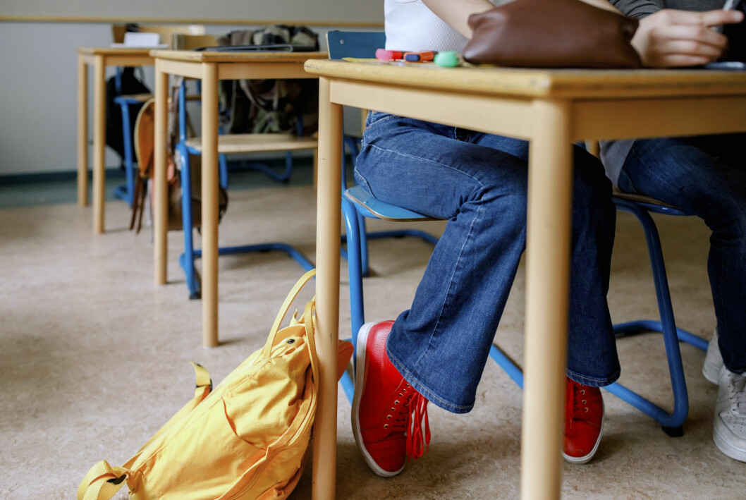 Lärares vädjan: Gör ditt barns skolgång till en prioritet i ditt schema. elev i klassrum