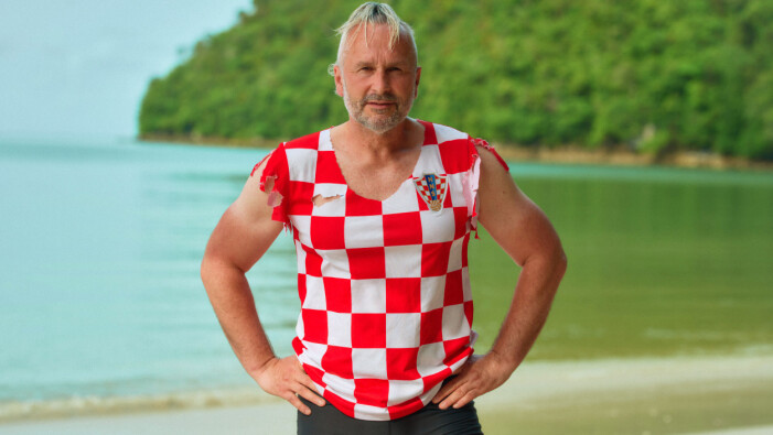 Prick tolv stycken örontops har Fabian Turkaij tagit med sig till <span class=" italic" data-lab-italic_desktop="italic">Robinson</span>-ön.<br class=""><span class=" italic" data-lab-italic_desktop="italic">Foto: TV4.</span><br class=""> Fabian Turkaij