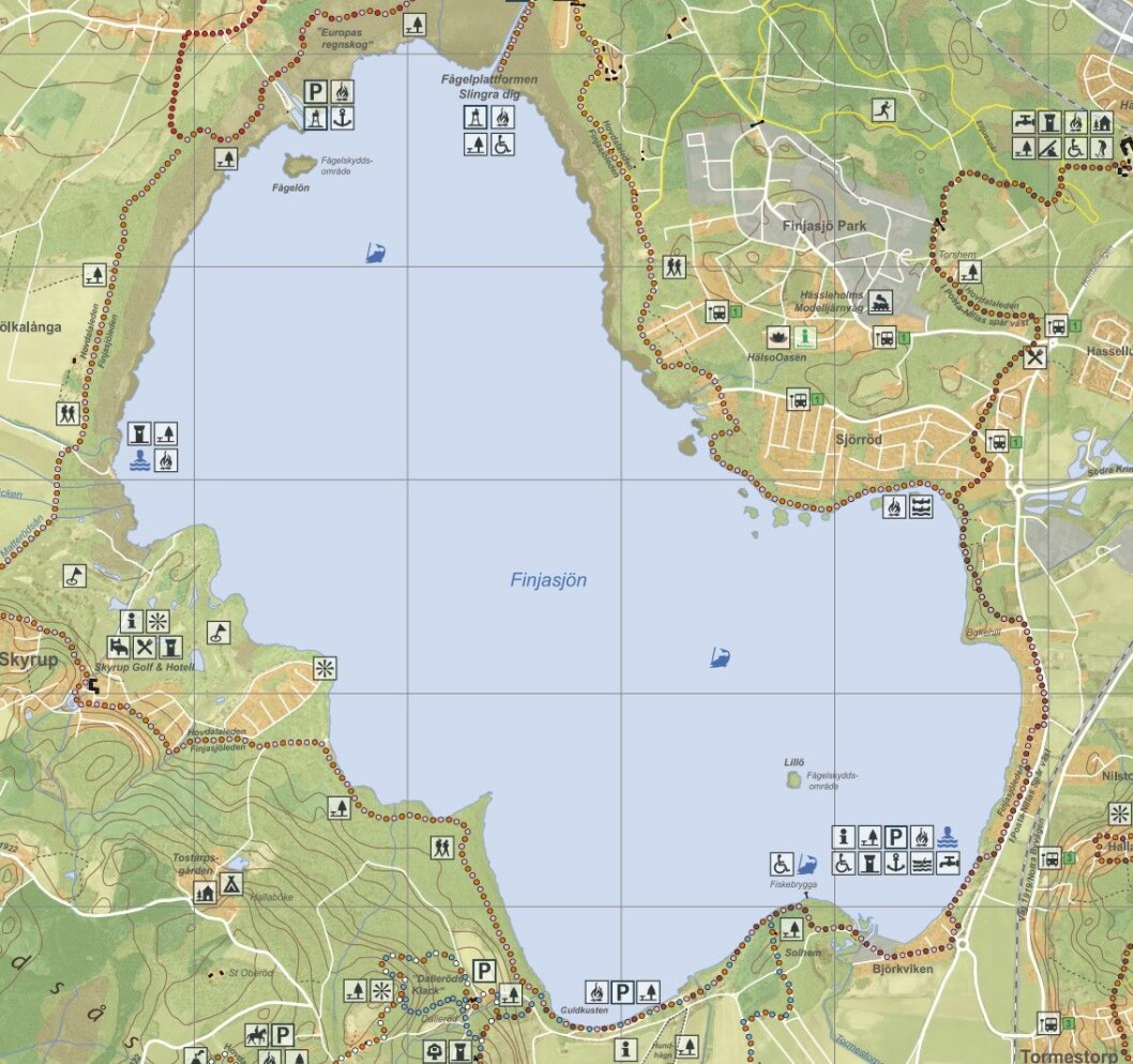 Finjasjön. <a href="http://turism.hassleholm.se/download/18.33a048416b8ff9fe4b79d62/1569245461768/HOVDALA%20Karta%2020190607_lowres.pdf" target="_blank" rel="noopener">En större karta hittar du här.</a> Finjasjöleden