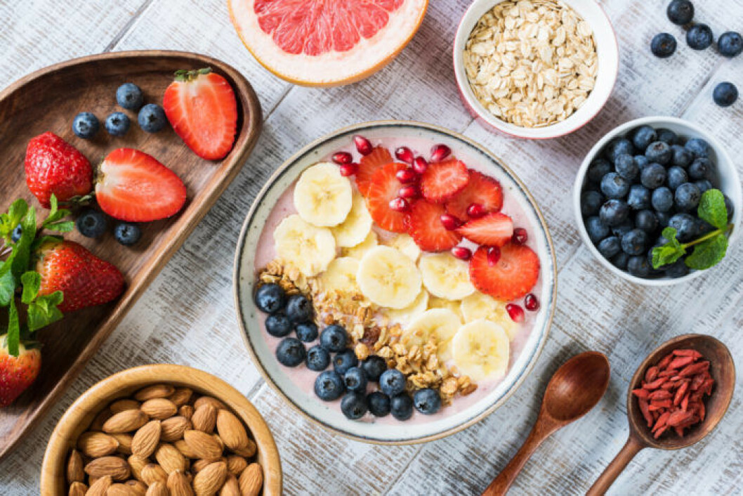 När du gör frukostbowls är det viktigt att tänka på vad du har i. Det kan lätt bli väldigt kaloritugnt. Gör du frukostbowls är det viktigt att tänka på vad du har i