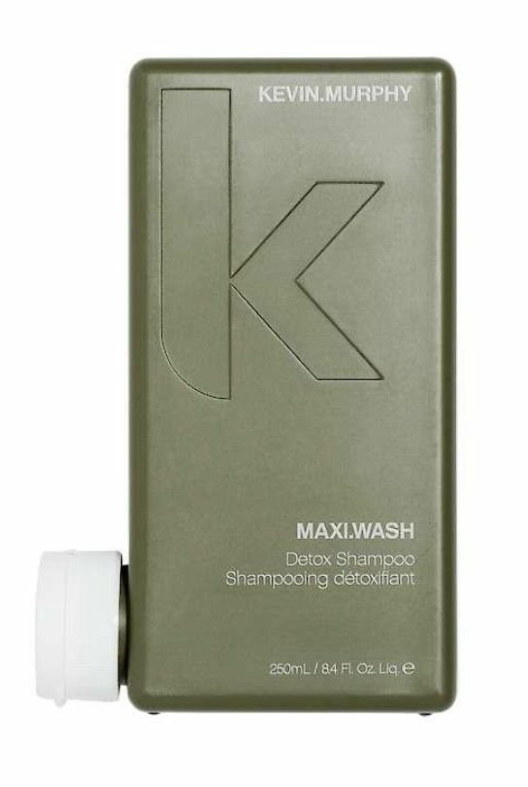 Djuprengörande detoxschampo som tar bort beläggningar är en bra grund för färgning. Maxi Wash från Kevin Murphy kostar 249 kr/250 ml.