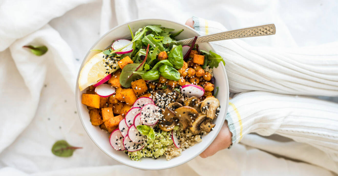 Under aktiveringsfasen fortsätter du äta mycket grönsaker, men lägger till bra kolhydrater som quinoa.