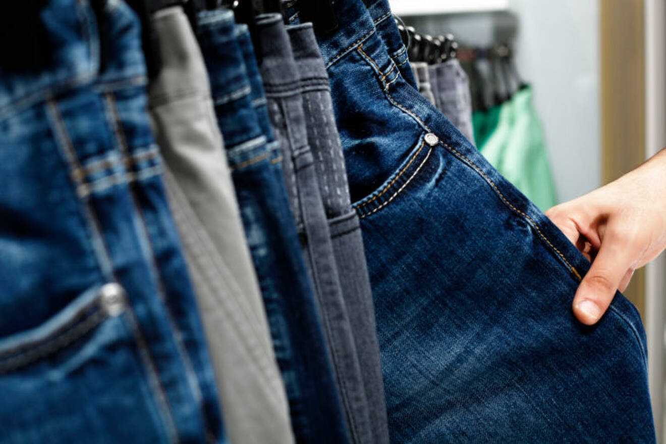 Hur ska man tänka när man köper nya jeans? Katarina Althin tipsar om hur du hittar rätt byxor för just din figur!