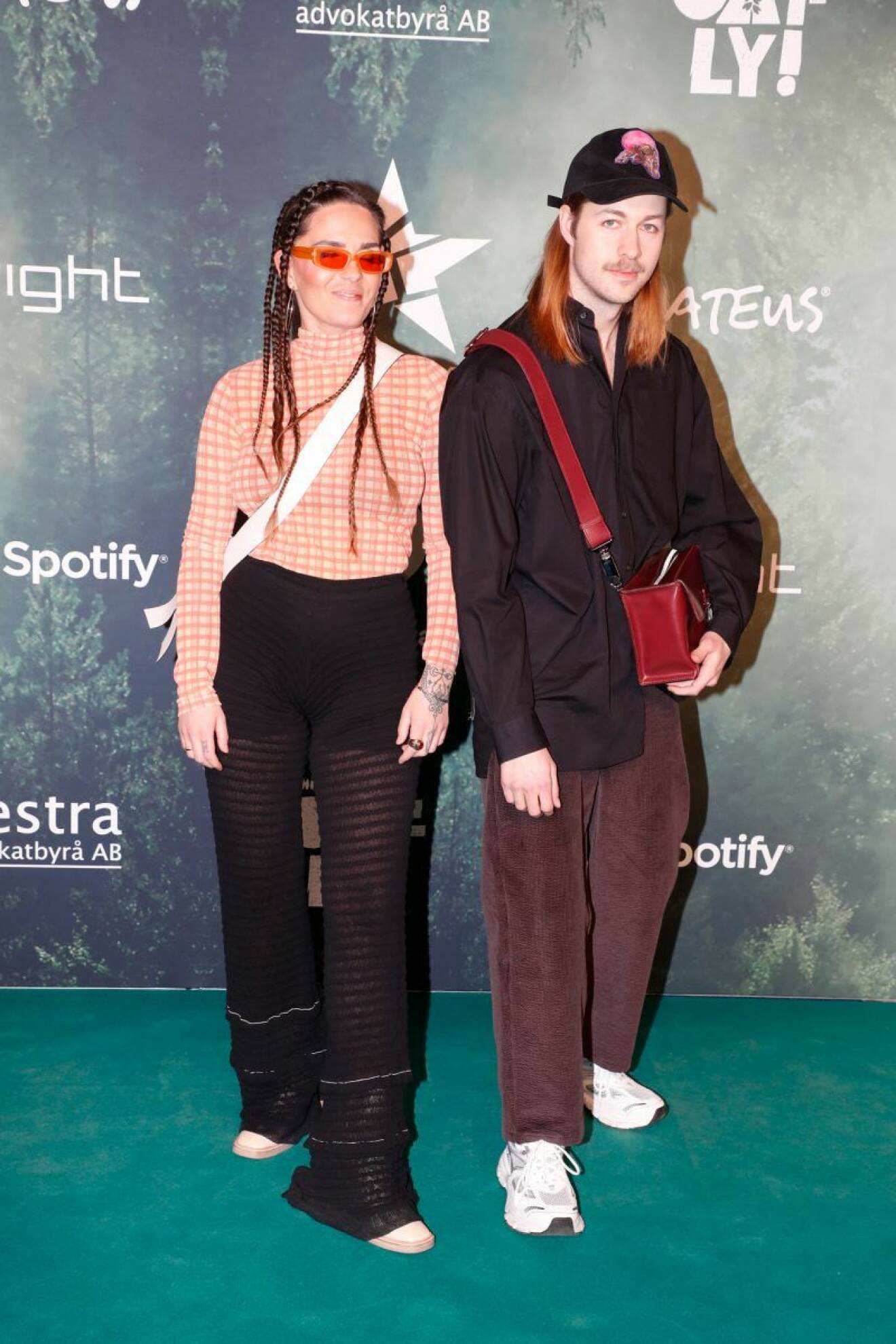 Cleo och Fricky på röda mattan på Grammisgalan 2020