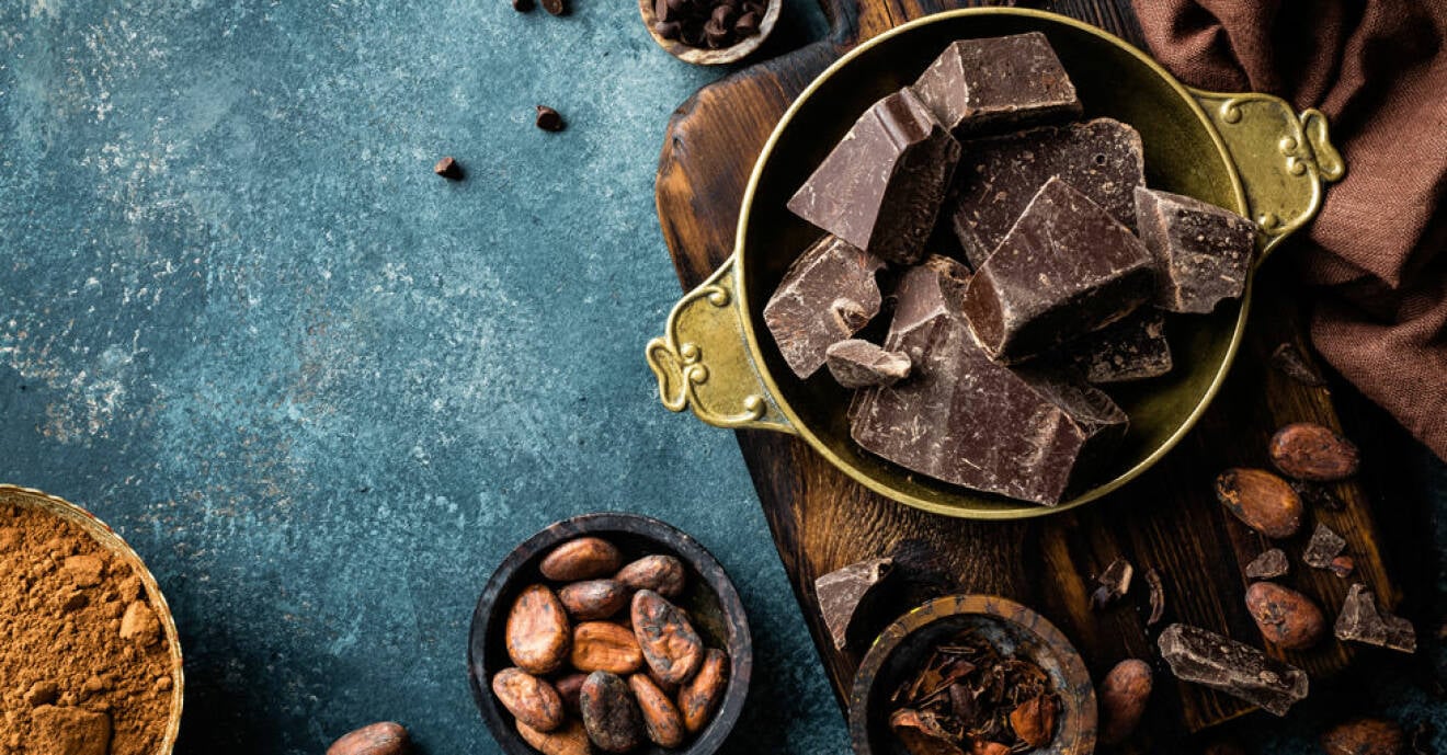 En bit choklad innehåller massor av nyttigheter.