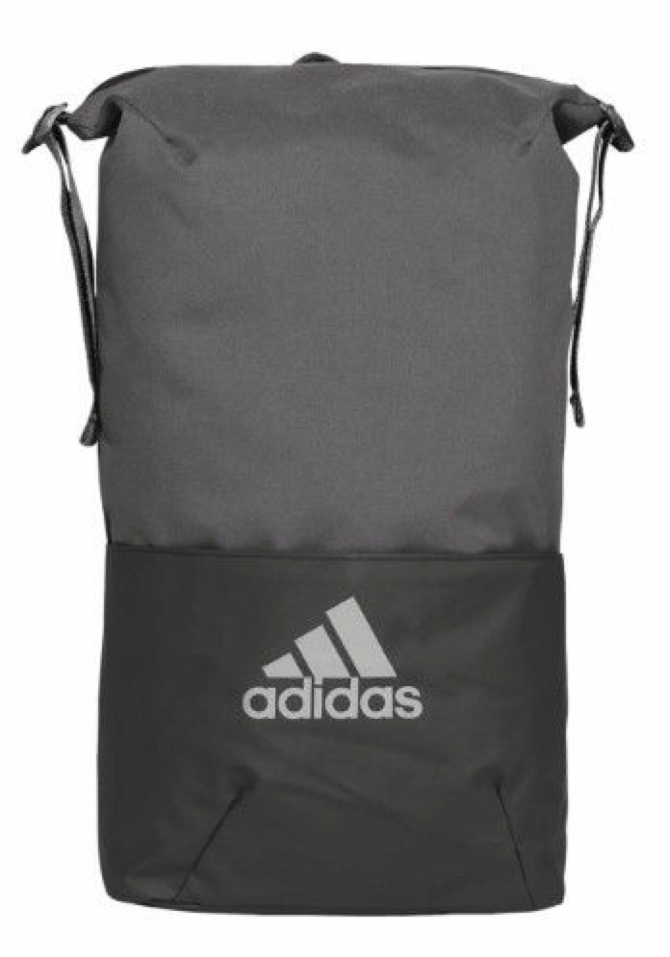 Ryggsäck från Adidas.