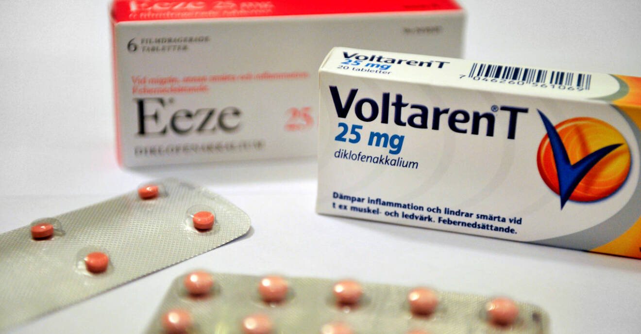 Läkemedel som innehåller substansen diklofenak, som Voltaren och Eeze receptbeläggs den 1 juni nästa år.