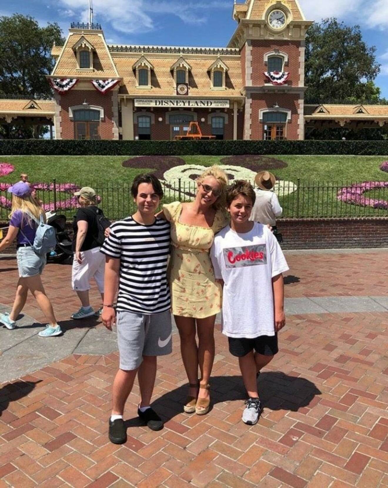 Britney Spears tillsammans med sina söner