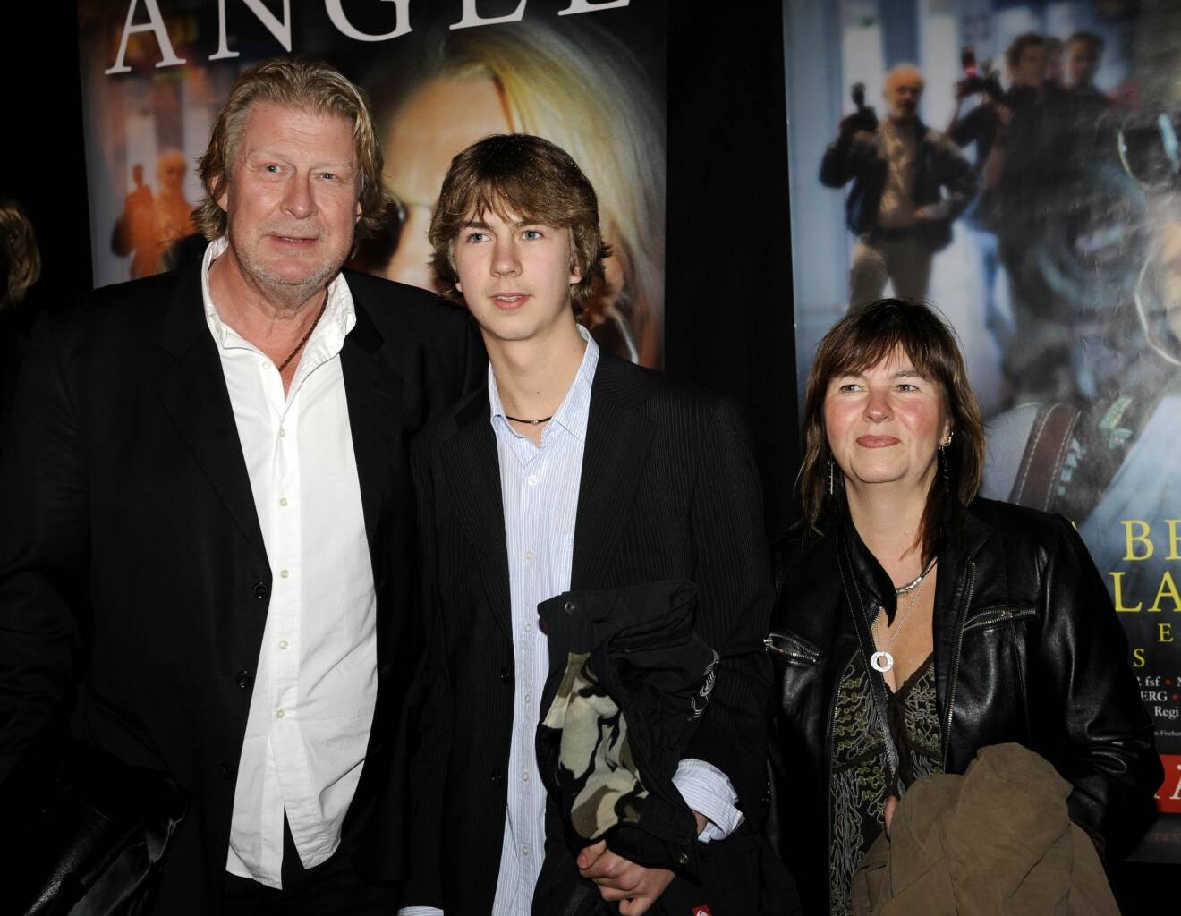 Rolf Lassgård med fru Birgitta och son