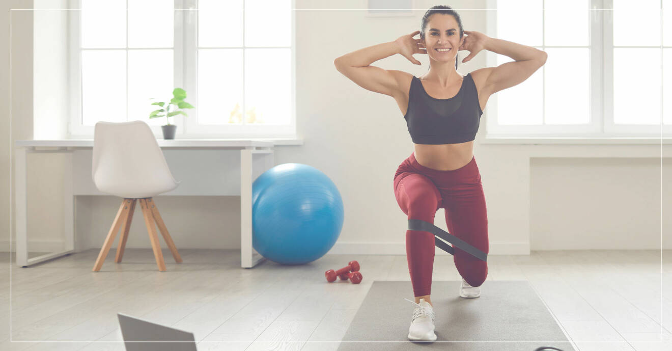 kvinna tränar rumpa med övningen split squat
