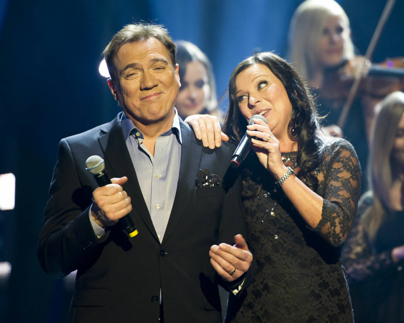 Christer Björkman och Lotta Engberg på scen 2012.