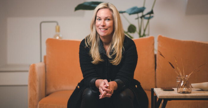 Entreprenören och investeraren Joanna Törngren Redebrant är proffs på när det kommer till att få pengar att växa. Ett tips är att lägga krut på att löneförhandla.<span class=" italic" data-lab-italic_desktop="italic"><br class="">Foto: Christoffer Duff.</span> Entreprenören Joanna Törngren Redebrant.