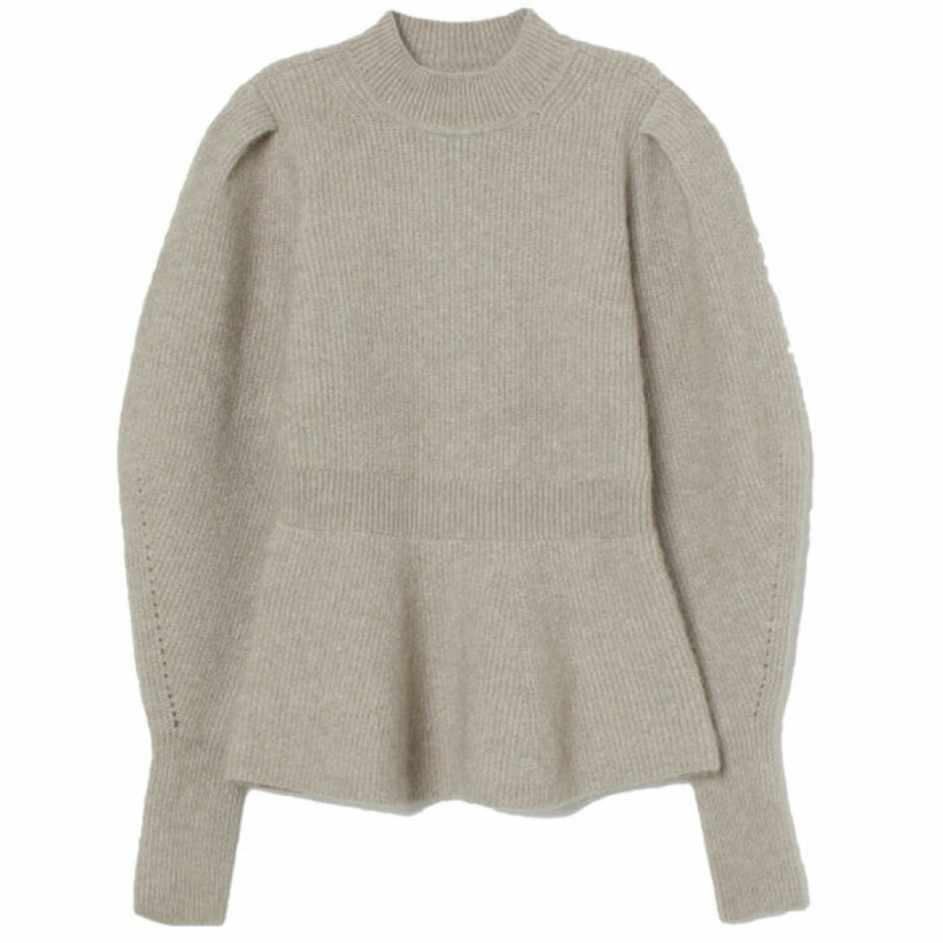 Stickad tröja med volang från h&m