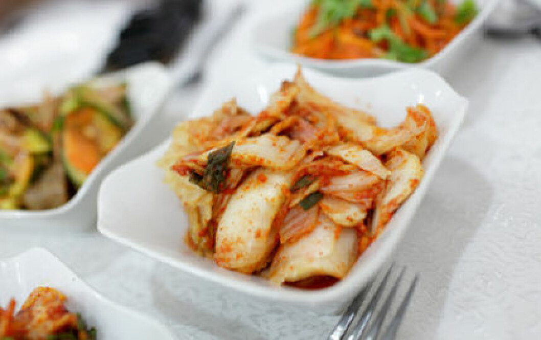 Asiatiska delikatessen kimchi är både god nyttig, tack vare sin syrakultur! Asiatiska delikatessen kimchi är både god nyttig, tack vare sin syrakultur!