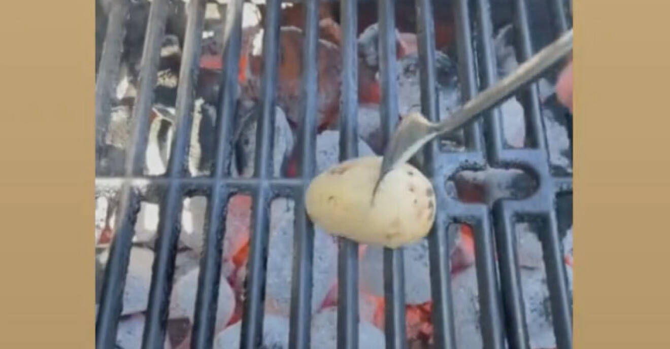 Rå potatis på grillen