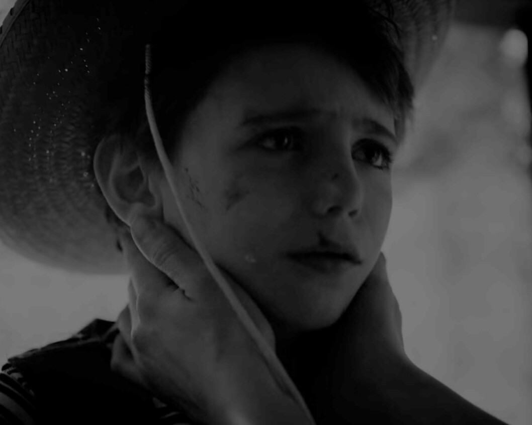 Kolbjörn Skarsgård, 9 år, spelar Clark Olofsson som barn i Netflix-serien <span class=" italic" data-lab-italic_desktop="italic">Clark</span>. Kolbjorn Skarsgard