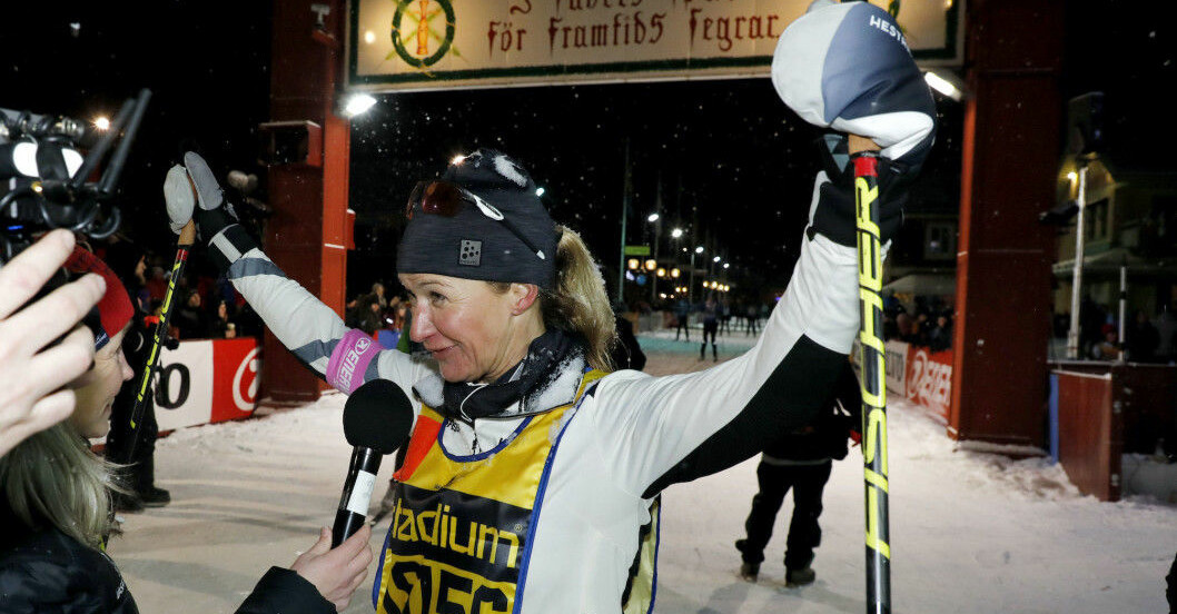 Strax innan Kristin insjuknade i corona åkte hon Vasaloppet, några månader senare orkade hon inte springa en kortare sträcka. Kristin på skidor