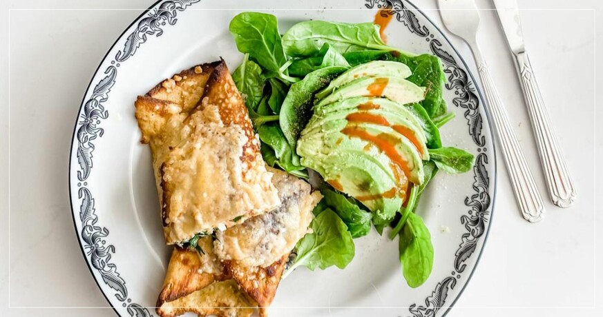 LCHF lunchrecept - crepes med avokadosallad