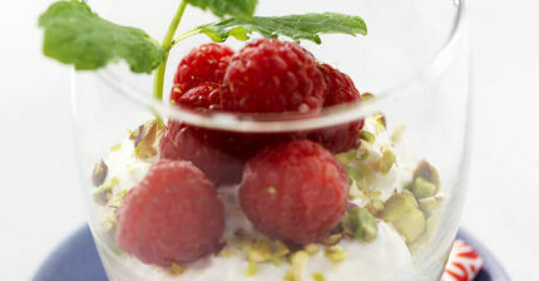 yoghurt med hallon och pistage