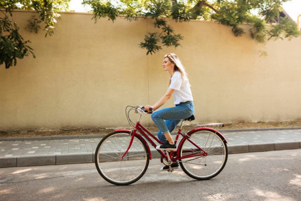 Kan du kanske cykla korta sträckor istället för att ta bilen? Att cykla mer är ett bra sätt att minska utsläppen.