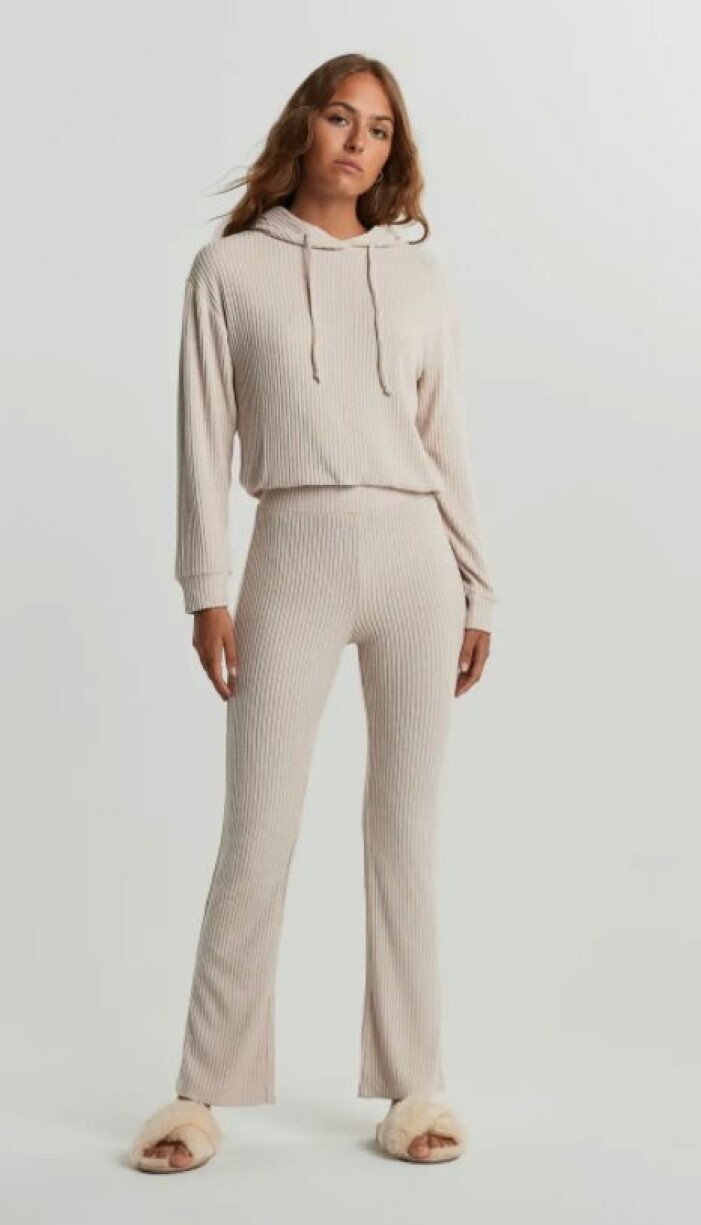 Mjukisset Gina tricot