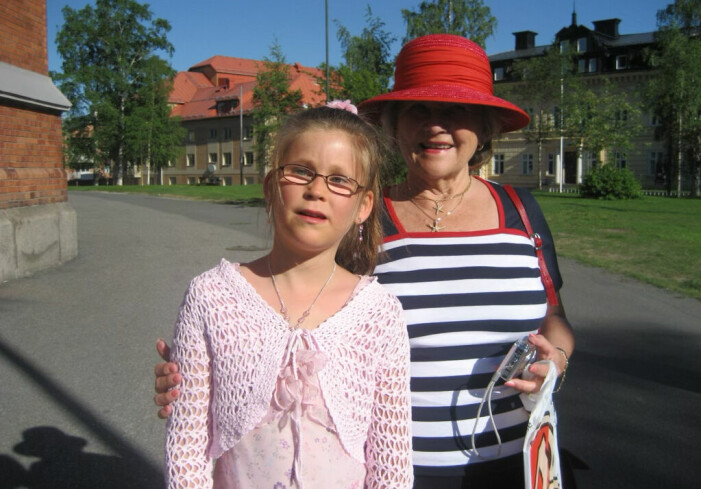 Lisa och Mona fann varandra för 20 år sedan i gemensamma intressen. Under åren har de hittat på både roliga och lärorika aktiviteter ihop.<br class=""><span class=" italic" data-lab-italic_desktop="italic">Foto: Privat.</span> Lisa och Mona Holmgren för flera år sedan.