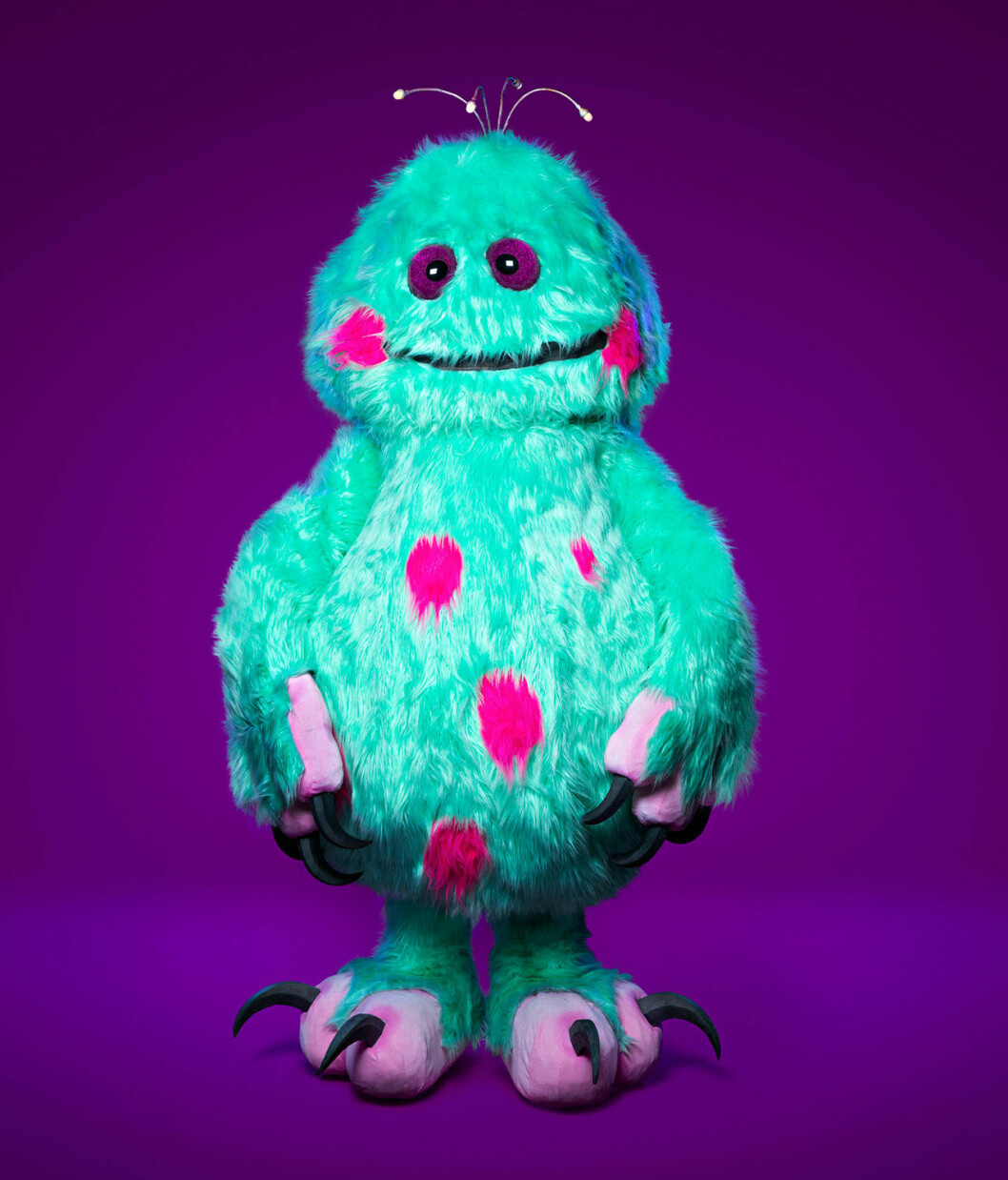 Monstret som är med och tävlar i Masked singer Sverige.