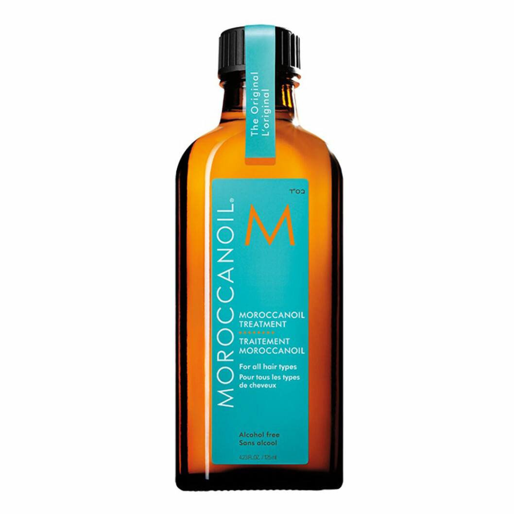 Hårolja från Moroccanoil, 459 kronor. <a href="https://track.adtraction.com/t/t?a=1117786221&as=1213658115&t=2&tk=1&epi=langre-har&url=https://www.lyko.se/moroccanoil/moroccanoil-obs125ml-ord-100ml" target="_blank" rel="noopener">Här kan du köpa den</a>. harolja-morrocanoil