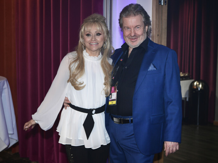 Paret tillsammans på efterfesten för Melodifestivalen 2020. Nanne och Peter Grönvall